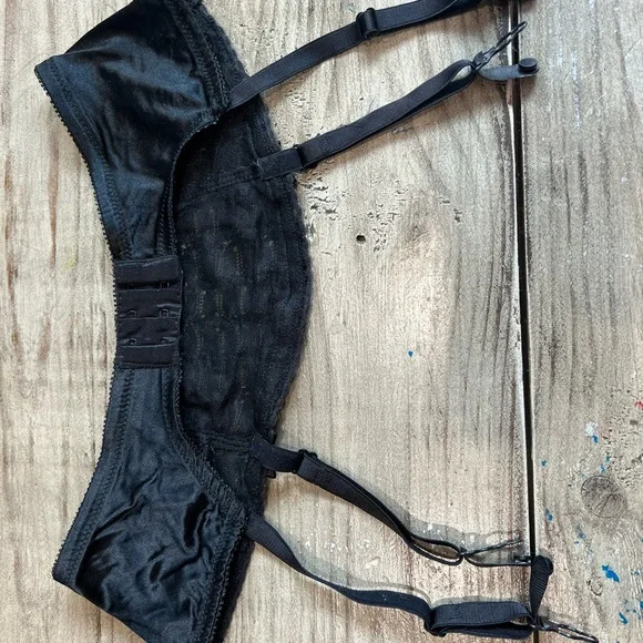 Vintage Christian Dior Black Garter Belt with Straps Medium VTG